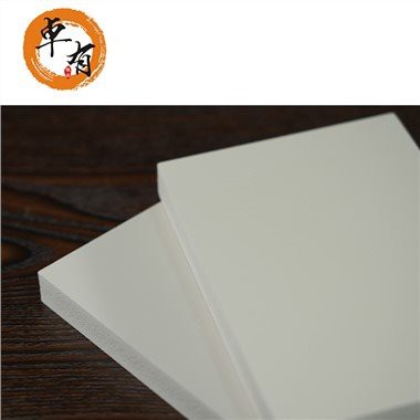 Lembaran PVC berwarna